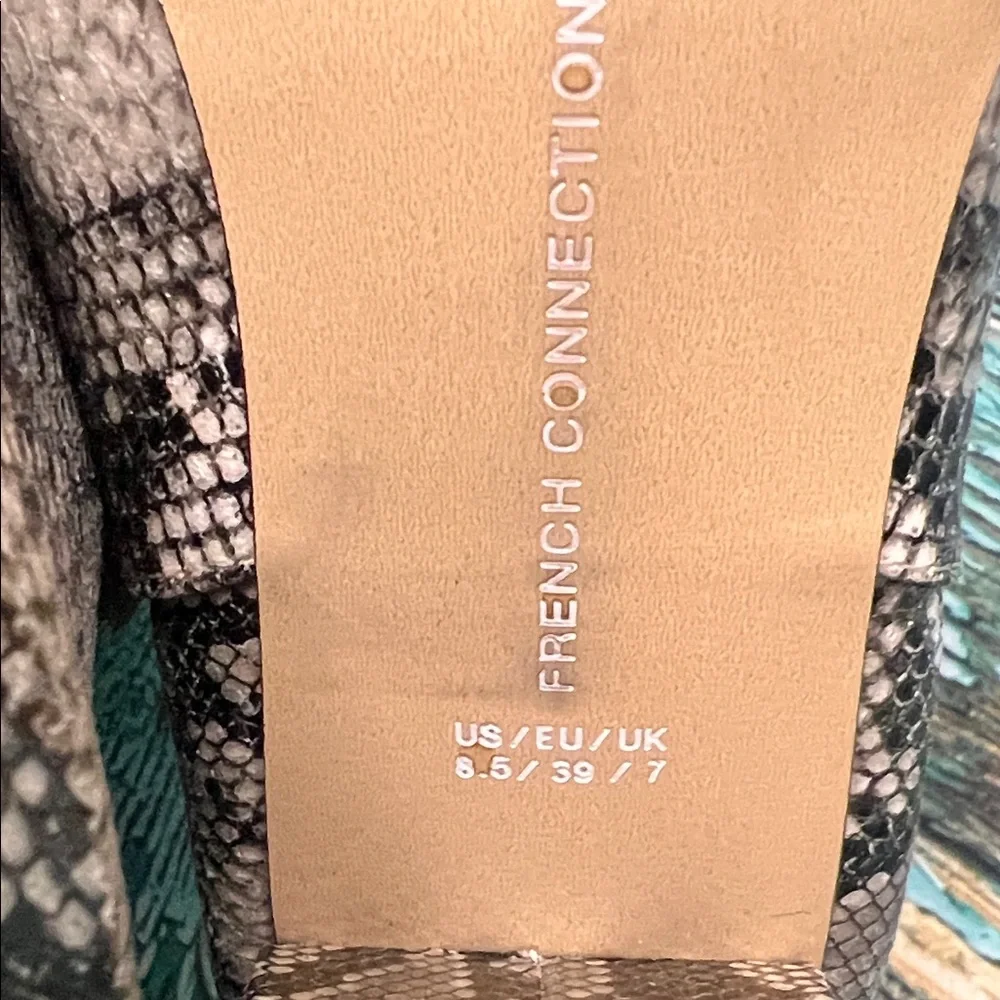 *French Connection Womens Penny Chelsea Boots Snake 8.5 Truffle Leather